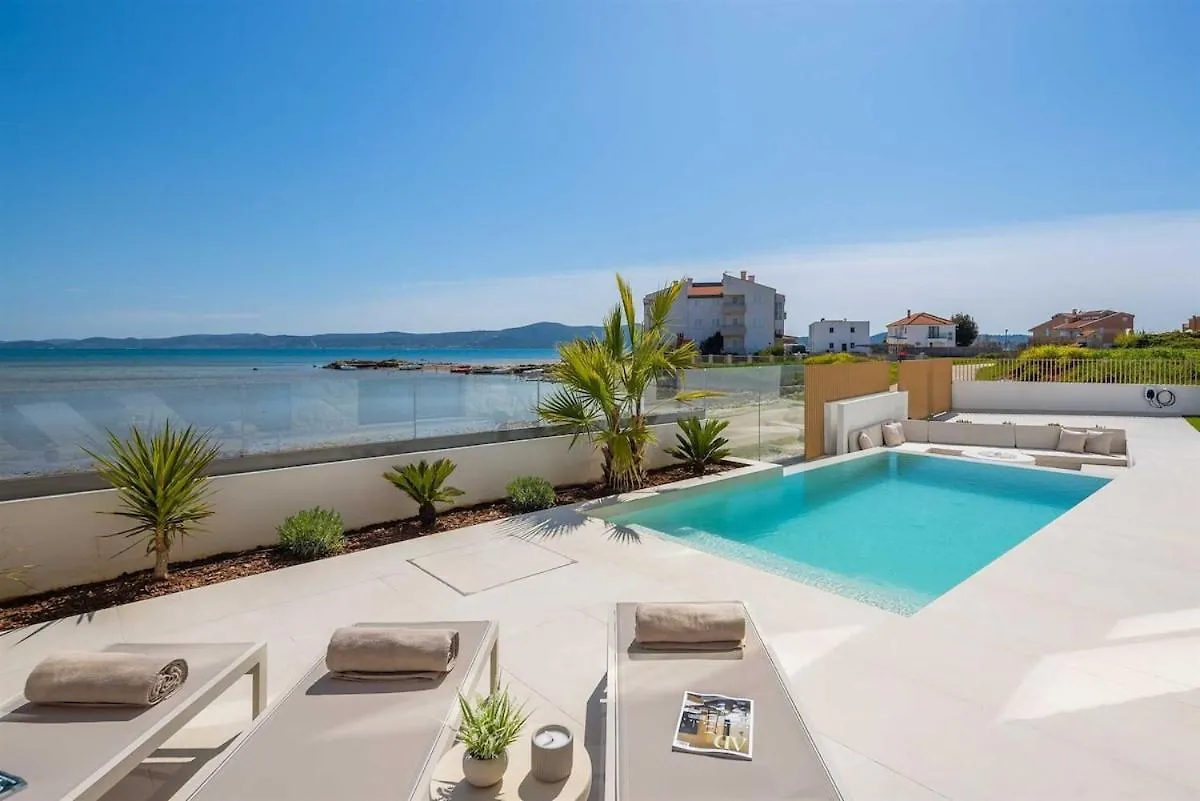 Villa Noles Sukosan 0*,  Croatia